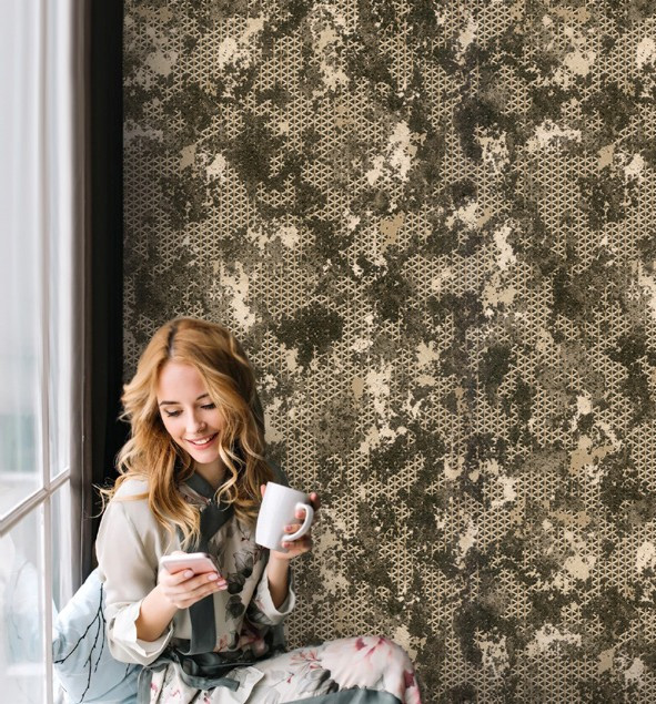 نمونه اجرا شده کاغذدیواری پتینه طرح هندسی کد 8035