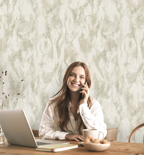 نمونه اجرا شده کاغذ دیواری طرح انتزاعی کد ۸۱۴۱